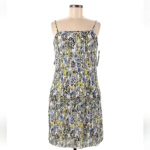 Essential by Milano Floral Print Women's Pleated Shift Dress, Size 6